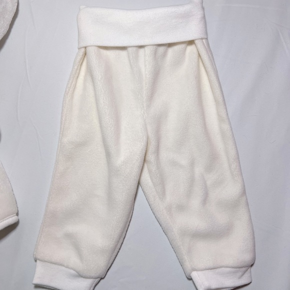 3-6 mo Rene Rofe White Fuzzy Matching Set - Picture 5 of 6